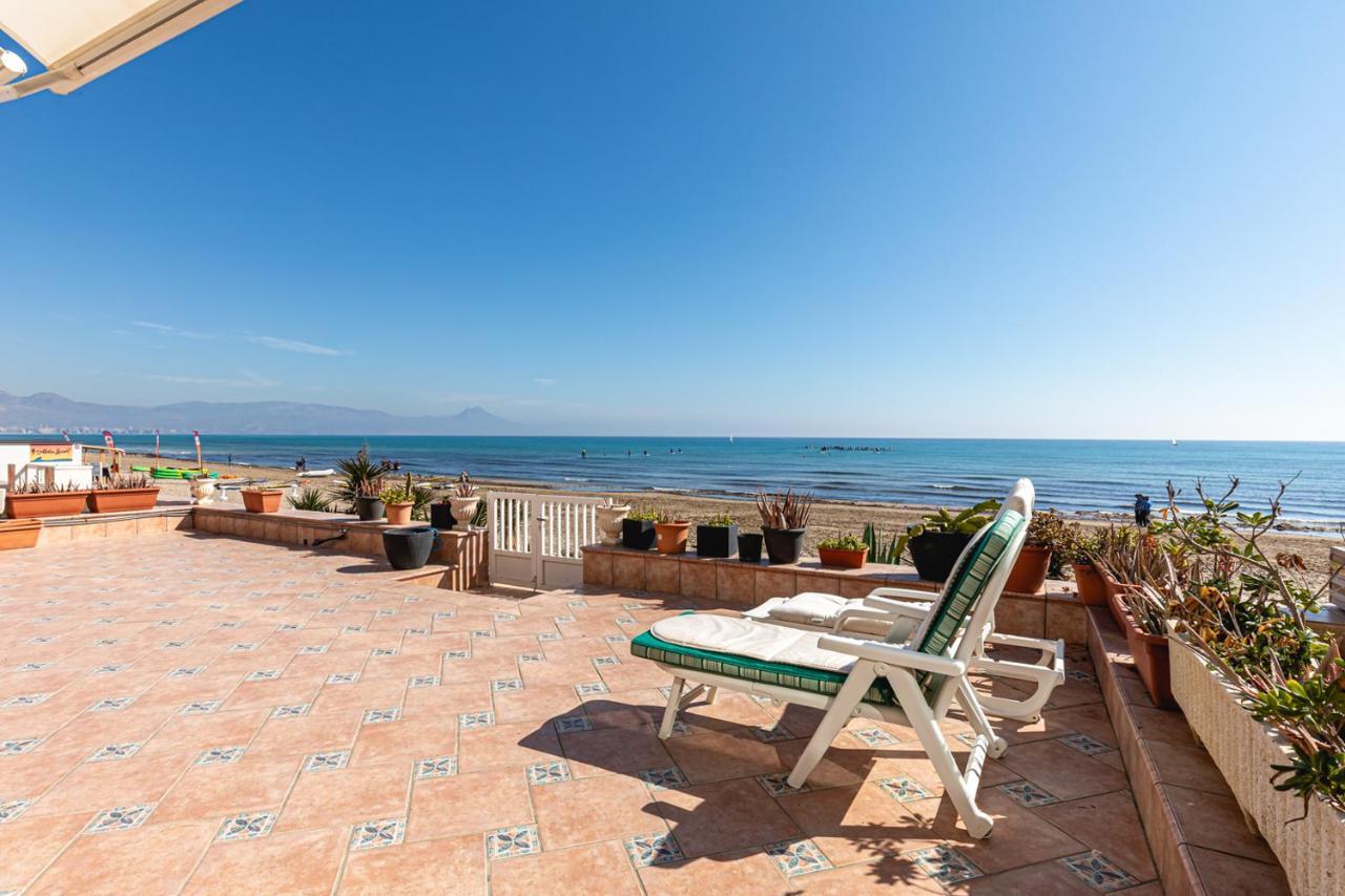 Beachfront Bliss: Apartamento A Pie De Playa Alicante Dış mekan fotoğraf