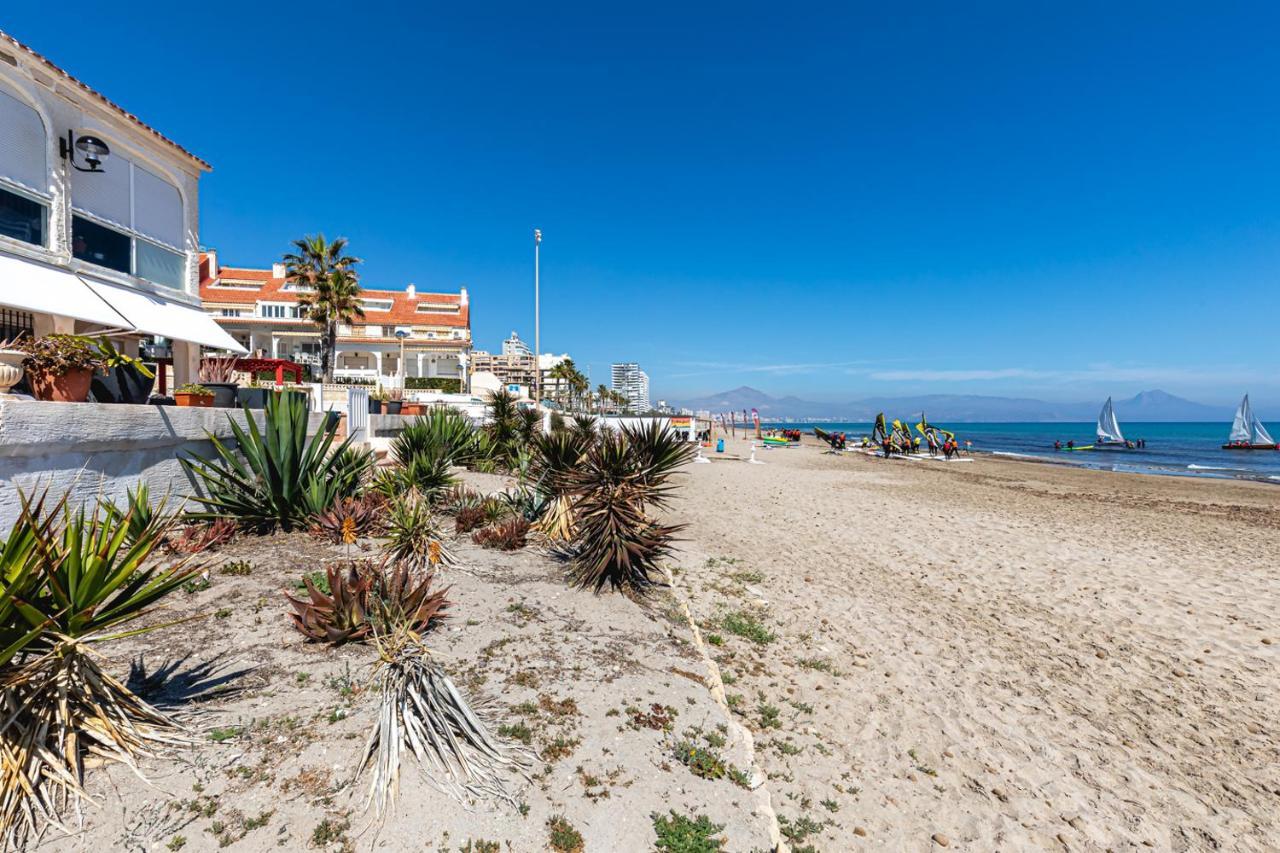 Beachfront Bliss: Apartamento A Pie De Playa Alicante Dış mekan fotoğraf