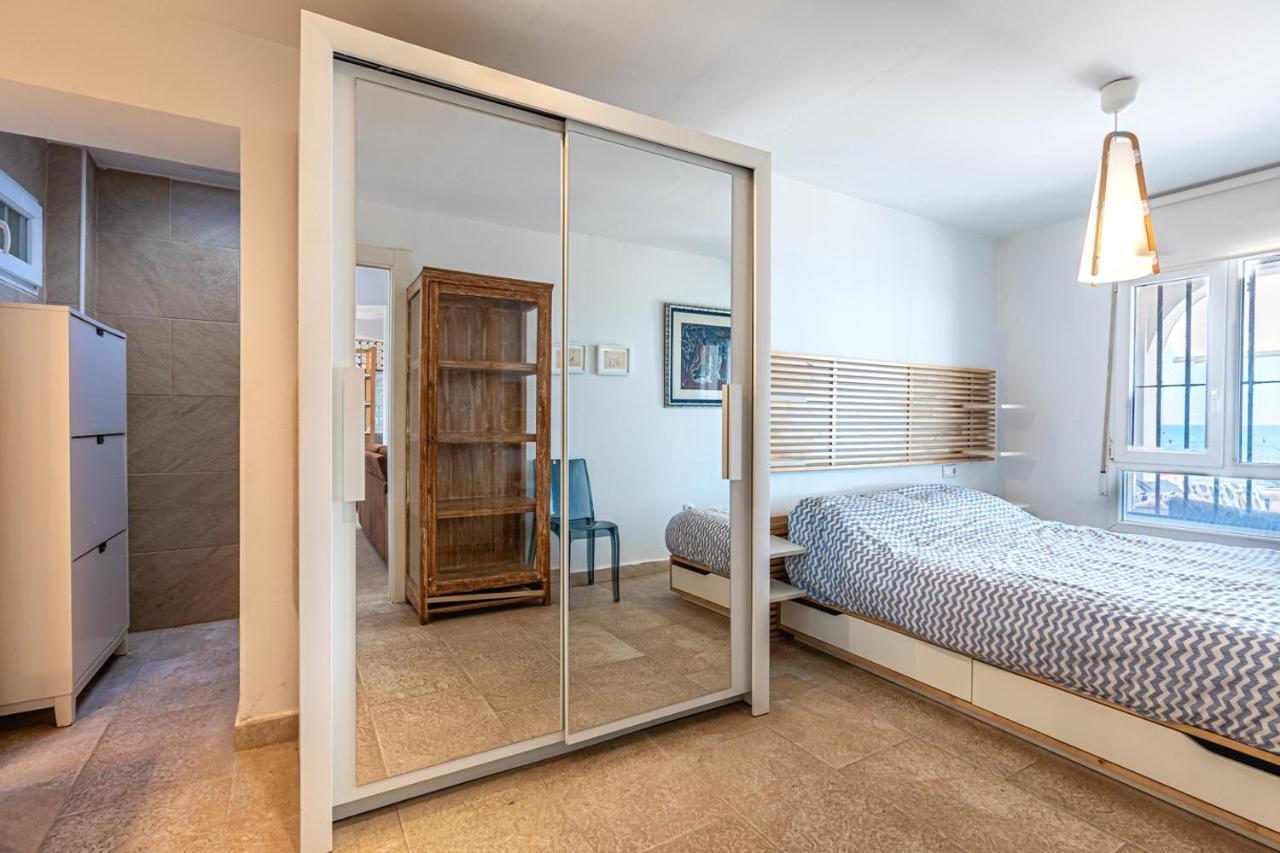 Beachfront Bliss: Apartamento A Pie De Playa Alicante Dış mekan fotoğraf