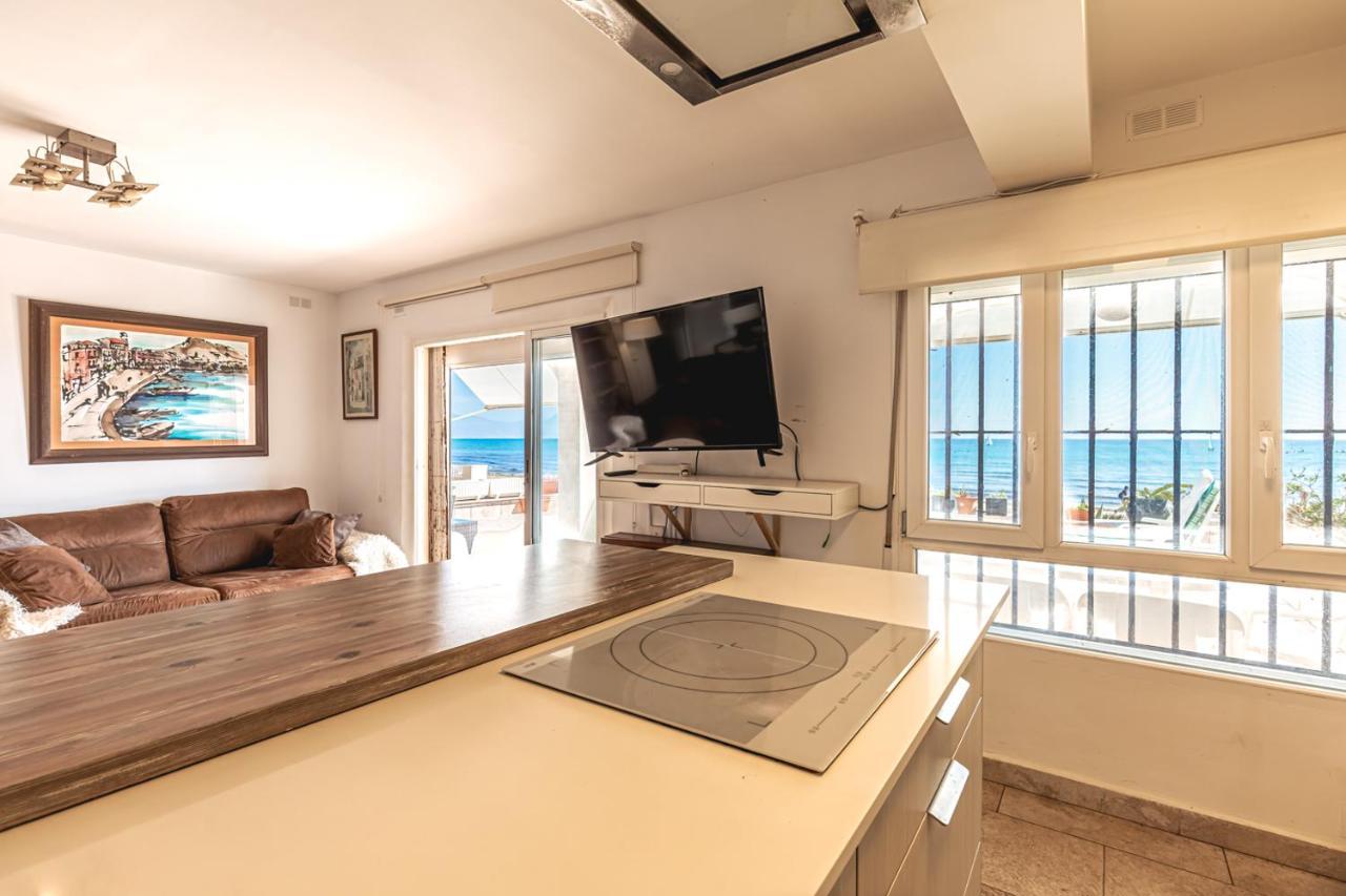 Beachfront Bliss: Apartamento A Pie De Playa Alicante Dış mekan fotoğraf